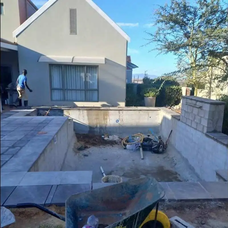 Pool cleaning result by Arnolds Pool Services